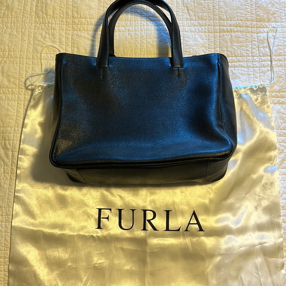 Furla leather bag with shoulder strap